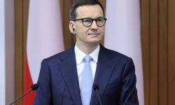 Premier Morawiecki w Kiszyniowie: staramy się wyciągnąć do Mołdawii pomocną dłoń i ustabilizować sytuację w tym kraju
