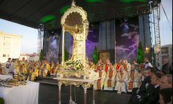 Rekoronacja figury Matki Bożej Rzeszowskiej