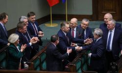 Sejm odrzucił wniosek o wotum nieufności dla szefa MEiN Przemysława Czarnka
