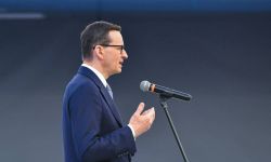 Premier: przeznaczamy największe w historii wsparcie dla rolnictwa