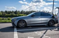 Mercedes-Benz C 300 e z hybrydowym napędem plug-in pomyślnie przeszedł kontrolę środowiskową 360°