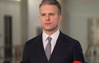 Posłowie KO: PiS zafundował Polakom drożyznę na majówkę