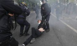 Francja: 540 zatrzymań i 406 rannych policjantów i żandarmów podczas pierwszomajowych demonstracji