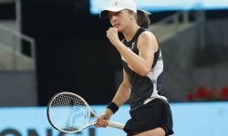 Turniej WTA w Madrycie - Świątek awansowała do półfinału