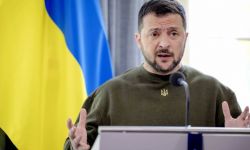 Zełenski w 78. rocznicę zakończenia II wojny światowej: dziś znów walczymy ze złem