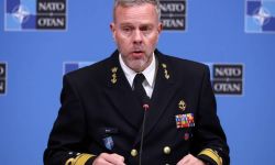 Szef Komitetu Wojskowego NATO: Rosja jest w 15. miesiącu wojny która miała potrwać trzy dni. Goliat się chwieje