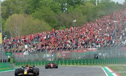 Formuła 1 - niedzielny wyścig na torze Imola odwołany