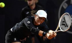 Turniej WTA w Rzymie - Świątek skreczowała w ćwierćfinale z Rybakiną