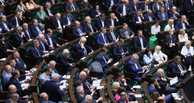 Sejm uchwalił ustawę o wyposażeniu uczniów IV klas szkół podstawowych w laptopy