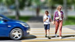 Na przejściu dla pieszych. Czego nie wolno pieszemu!