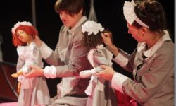 "Pokojówki" na scenie dla dorosłych