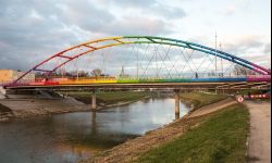 "Tęczowy most" w Rzeszowie otwarty