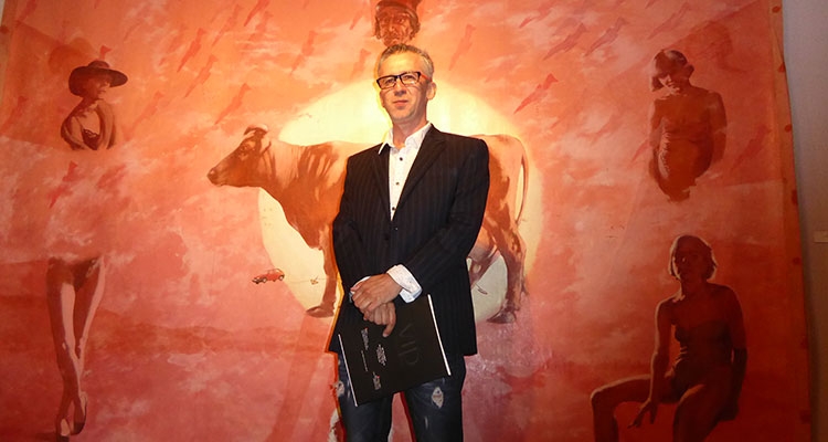 Leszek Żegalski podczas wystawy w galerii To Tu w Rzeszowie. Fot. Alina Bosak