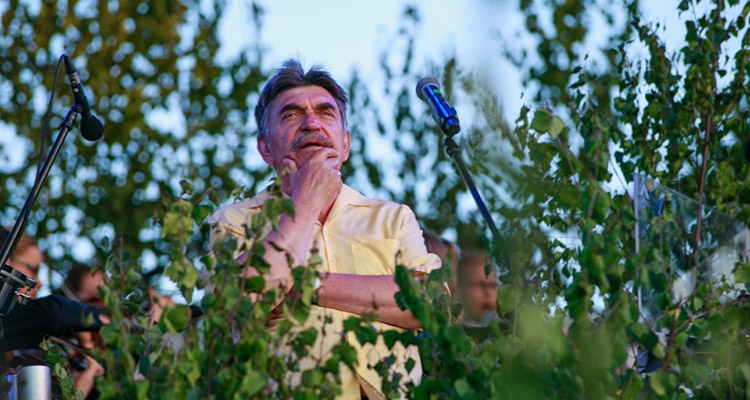 Jan Budziaszek podczas koncertu JSJD w 2015 roku. Fot. Wojciech Dulski