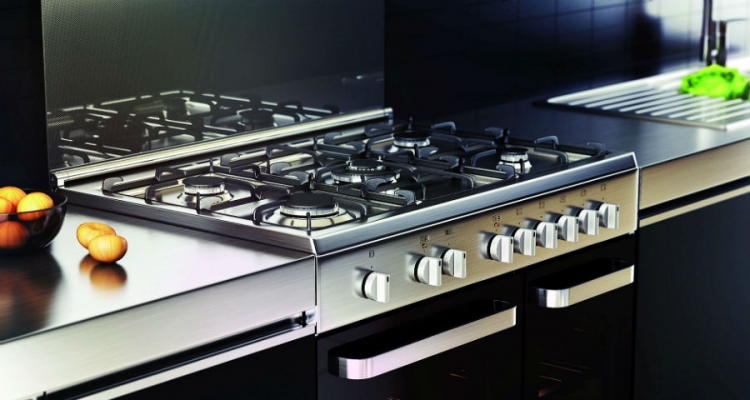 Wybierając sprzęt AGD, zastanów się, z ilu funkcji tak naprawdę będziesz korzystać. Fot. Kernau