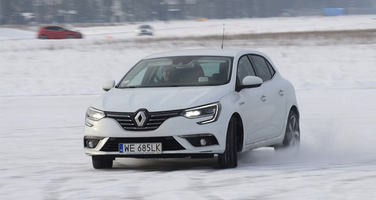 Zima za kierownicą - jak się do niej przygotować