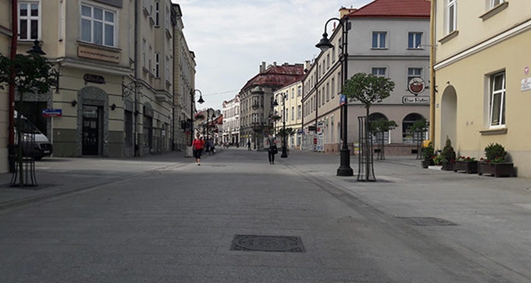 Płyty na ul. 3 Maja Fot. Ewelina Czyżewska