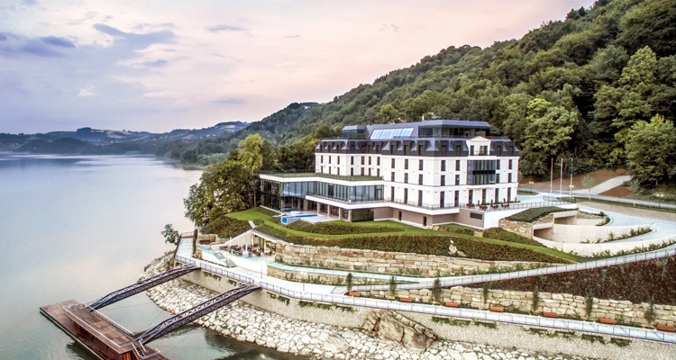 Hotel Live Heron nad Jeziorem Rożnowskim