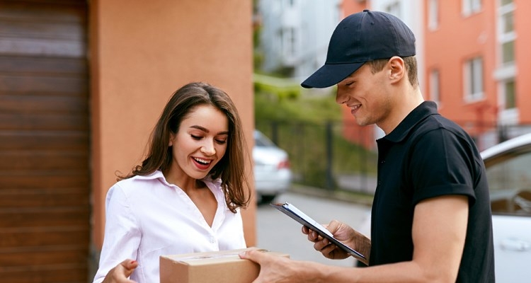 Szybko i niedrogo - nowoczesny rynek usług kurierskich