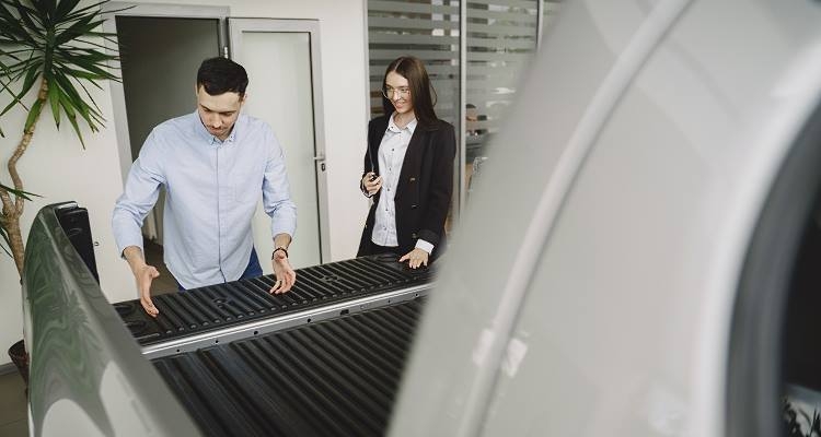 Leasing operacyjny na samochód służbowy - czy warto